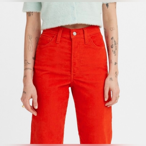 Levi’s Corduroy Ribcage Ankle Straight - Picture 2 of 9